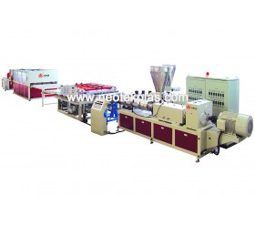 Wood plastic foamed board extrusion production line